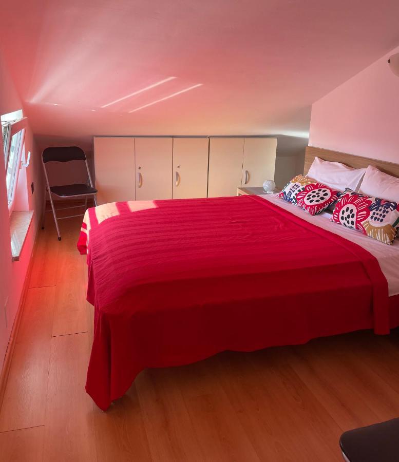 Apartments Mery Ровинь Экстерьер фото