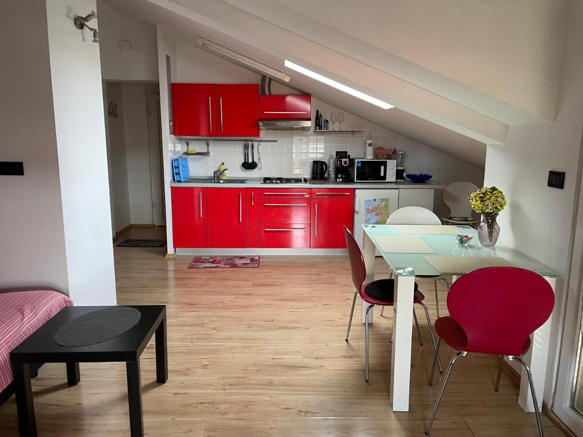 Apartments Mery Ровинь Экстерьер фото