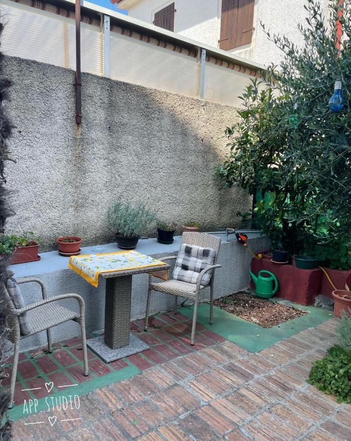 Apartments Mery Ровинь Экстерьер фото